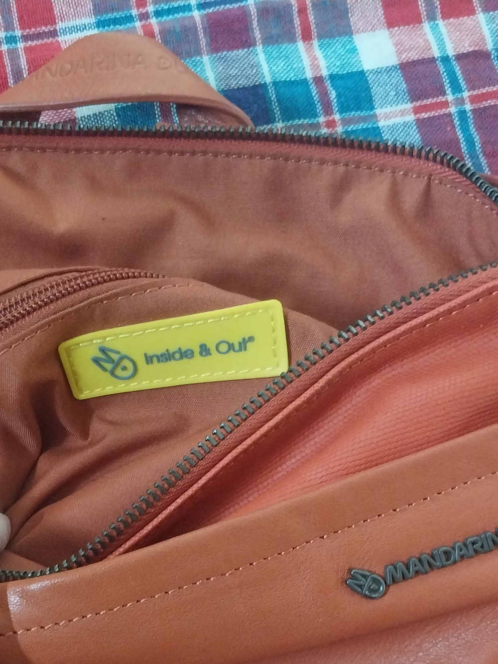 Mandarina Duck Leather Backpack - Picture 3 of 3